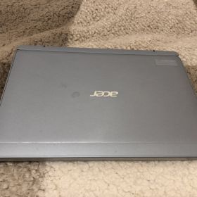 Acer switch 10 laptop 10'' 2 w 1 tablet