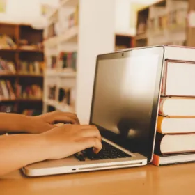 Pisanie i poprawa prac - profesjonalne wsparcie