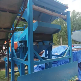 Przesiewacz do kruszyw i węgla